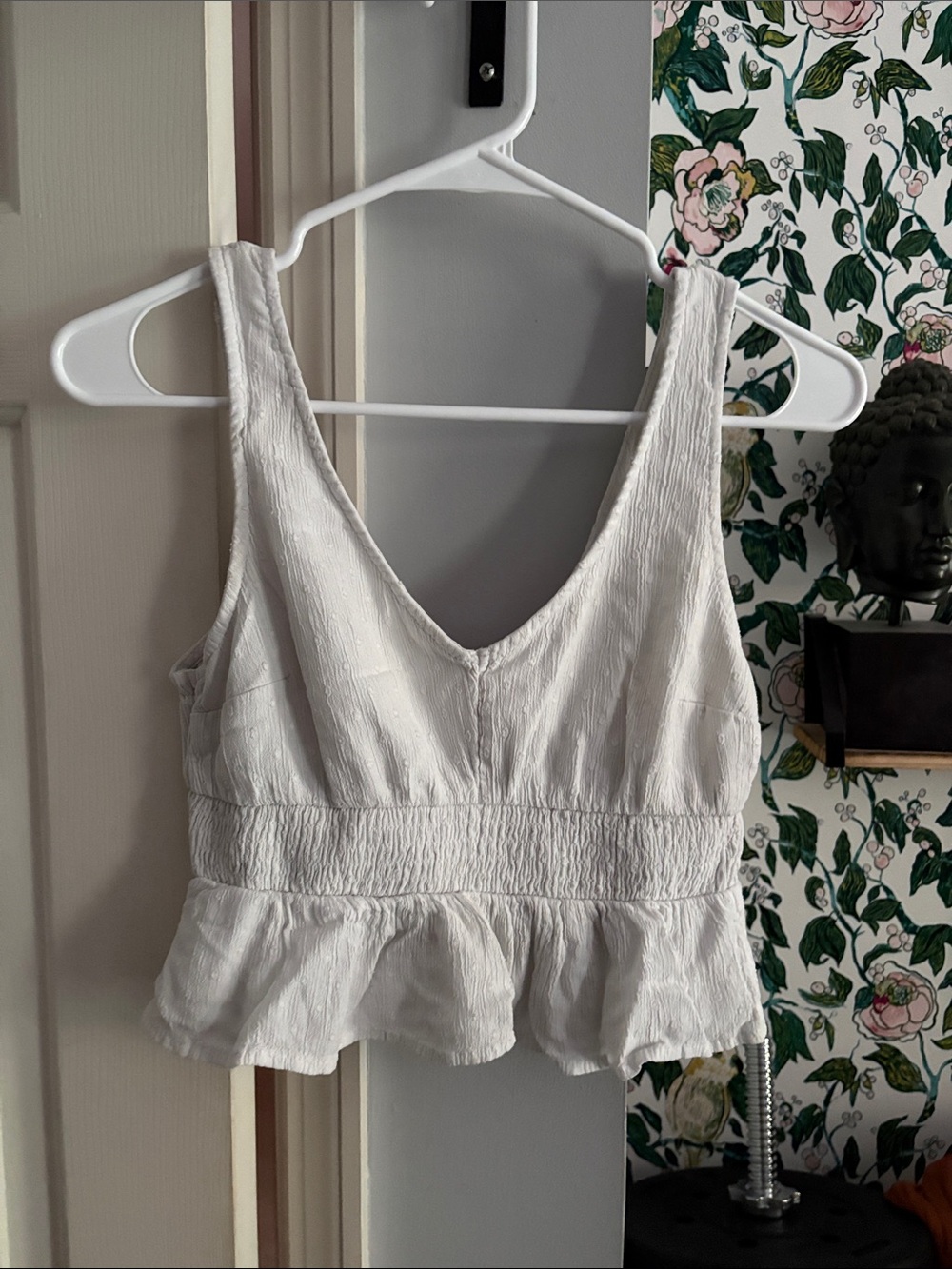 Hollister Women's White V-Neck Peplum Tank Top